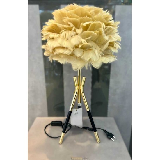 Gold Amber Tüy Başlıklı Gold Üç Ayaklı Lüks Abajur – 53 cm